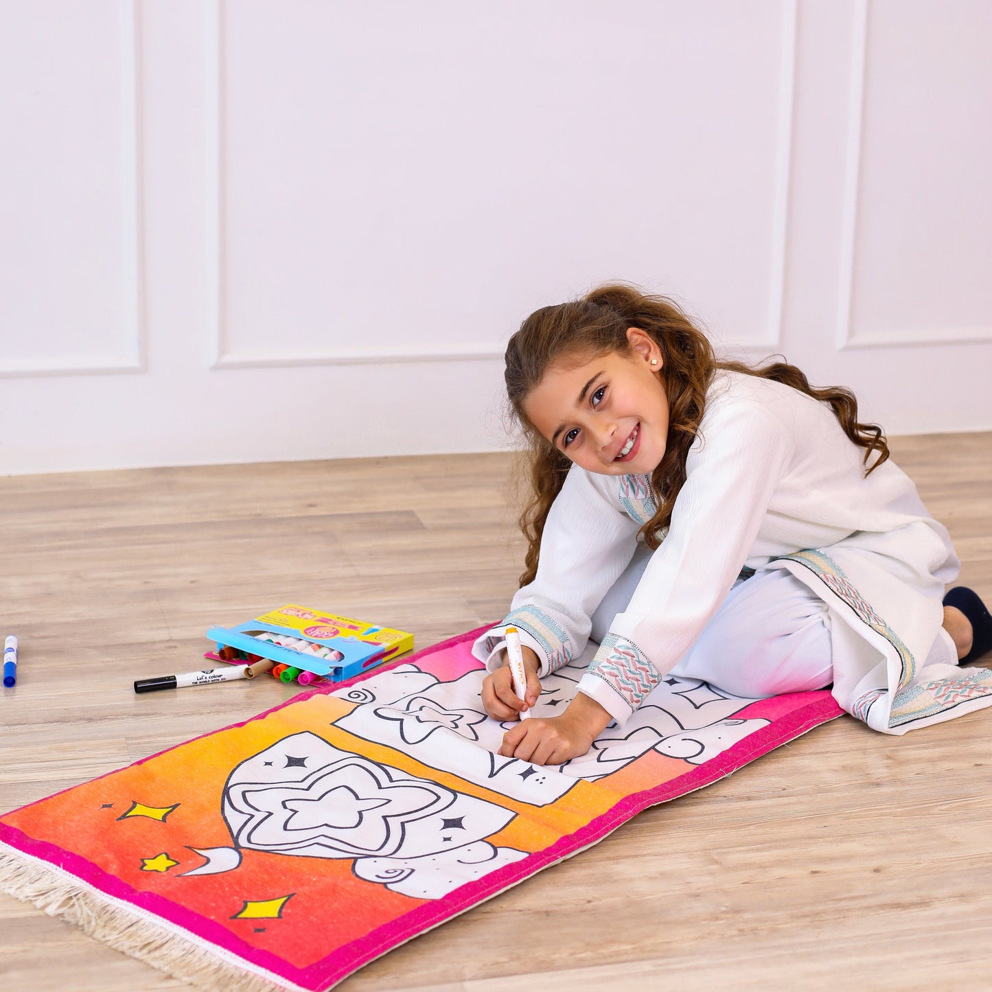 Orange stars colouring prayer mat
