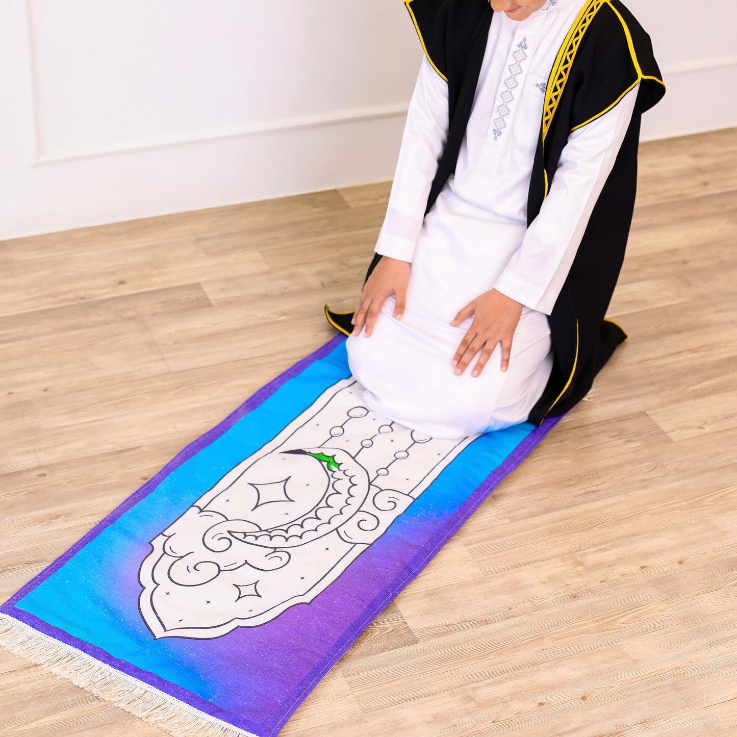Crescent blue colouring prayer mat